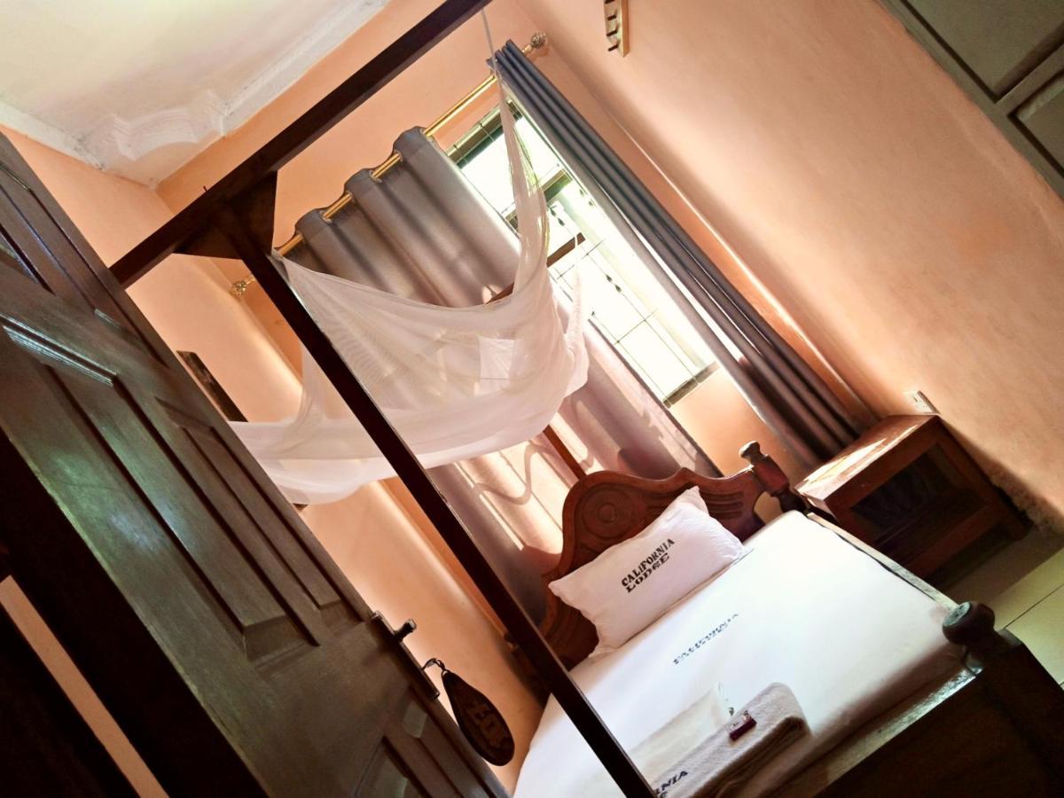 California Lodge バガモヨ エクステリア 写真