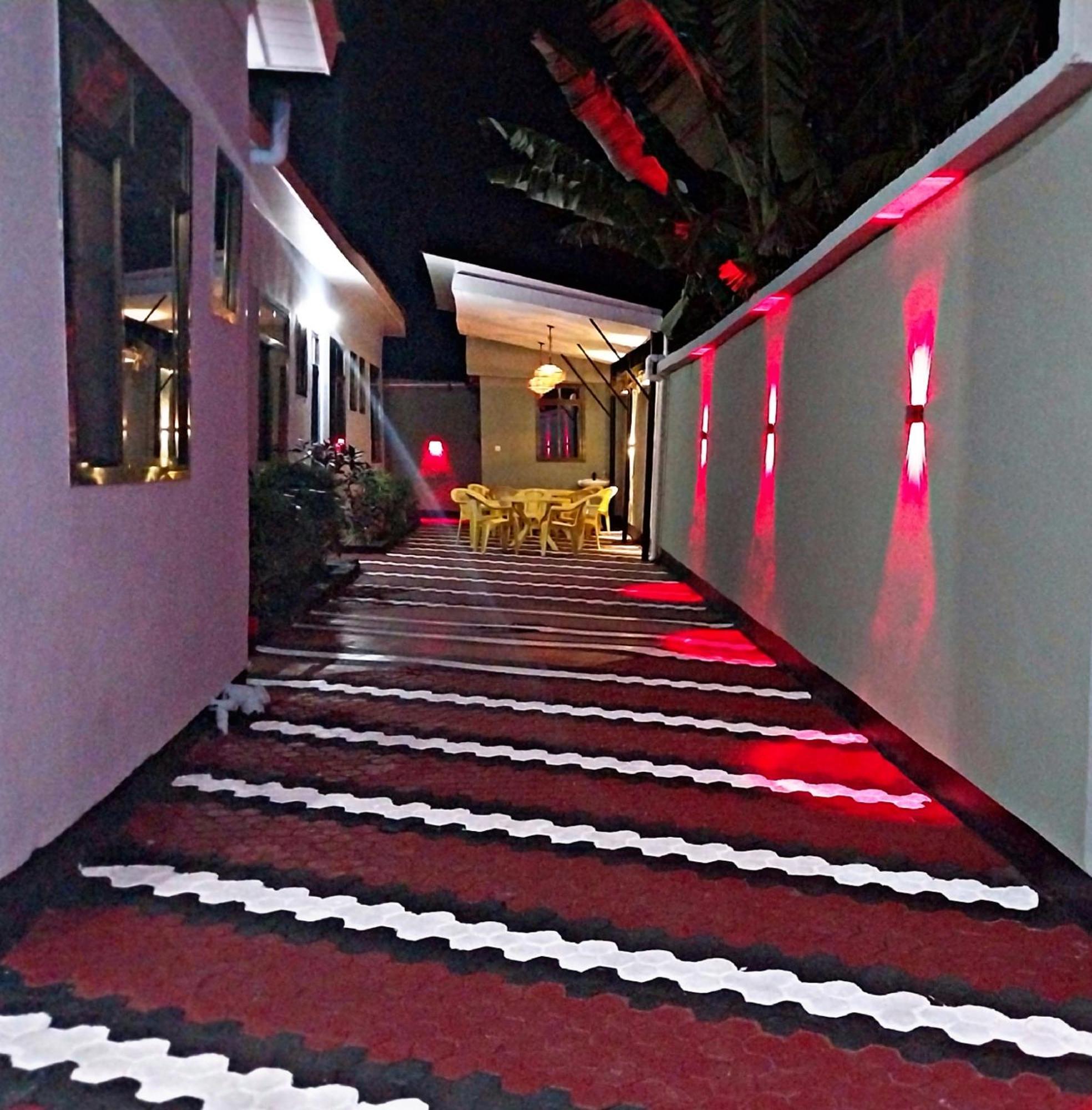 California Lodge バガモヨ エクステリア 写真